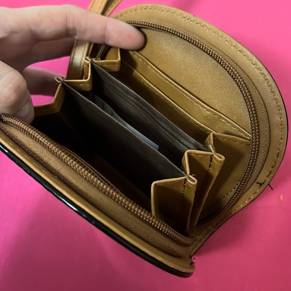 Hand wallet - Picture 3 of 4